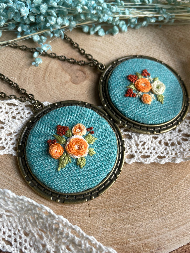 pandantiv broderie turcuaz